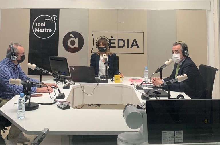 ENTREVISTAS EN RADIO Y TELEVISIÓN A FEDERICO VARONA SOBRE LA CAMPAÑA DE LA RENTA