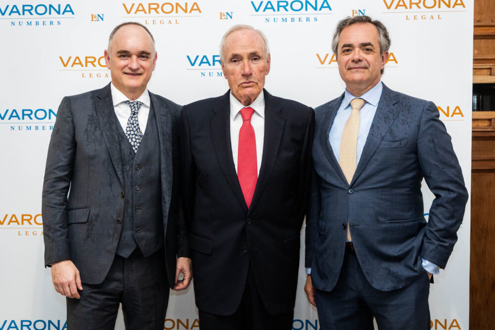 CELEBRAMOS LOS 25 AÑOS DEL DESPACHO, 10 DE LA BECA VARONA Y 50 DE EJERCICIO DE NUESTRO FUNDADOR